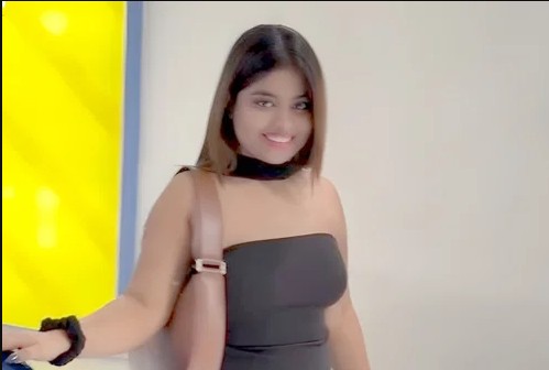 Insta Hote Model Shreya Roy – Live Show Boobs