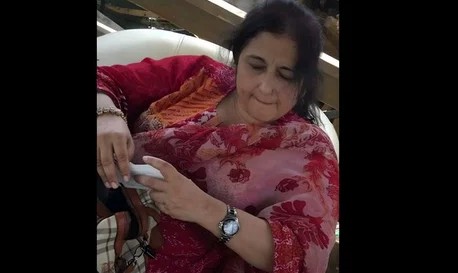 Paki Doctor Shahnaz – Caught Nude