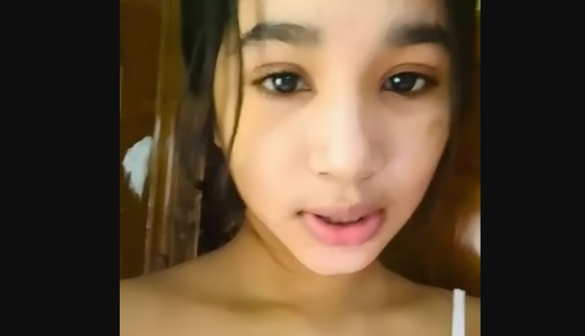Tiktoker Ridhi Riding On Bottle New Update Video – Big Gaand Videos